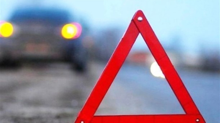 У Новограді автівка збила маленьку дитину із мамою