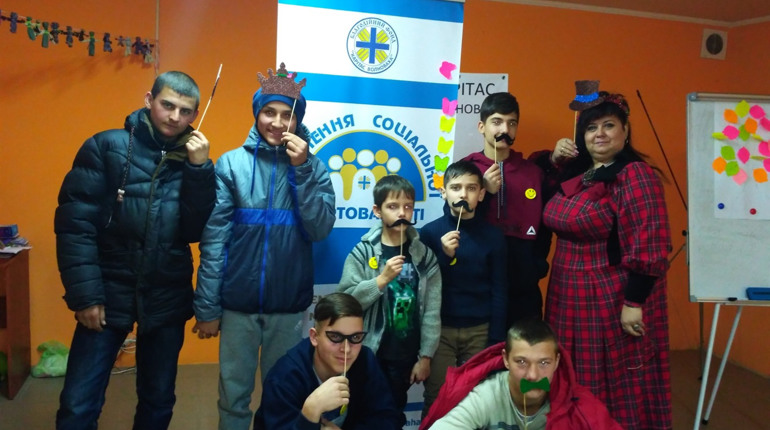 У День вітань у Волновасі провели незвичну акцію: фото