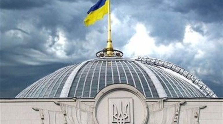 Верховна Рада проголосувала за введення воєнного стану в 10 областях України. Луганська серед них