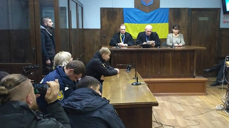 Суд першої інстанції виніс вирок у справі екс-міліціонера, який до смерті забив жителя села Троїцьке