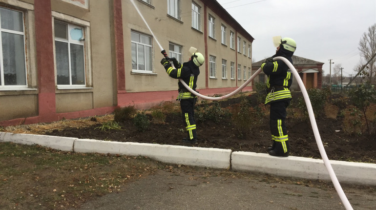 За тиждень у Троїцькому районі сталися три пожежі та задимілася школа
