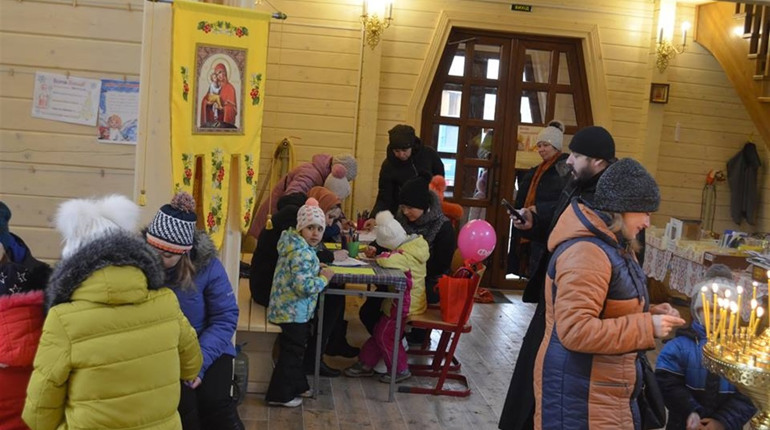У Волновасі діти відвідали резиденцію Святого Миколая і написали йому листи