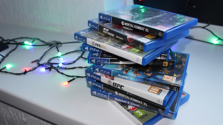 У Троїцькому відкрився ігровий клуб комп'ютерних ігор "PS4"
