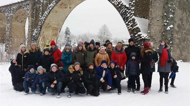 Дев’ятеро дітей учасників АТО з Сірогозщини за програмою обміну відпочивають у Ворохті