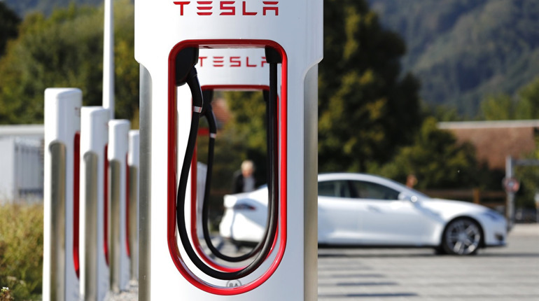 Tesla Supercharger під Житомиром