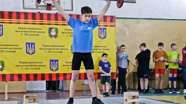 Юні важкоатлети з Новограда побили рекорди області й стали чемпіонами Житомирщини