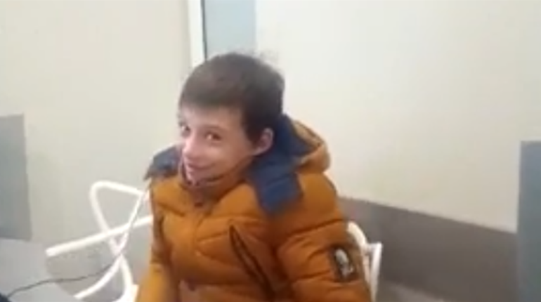 Родина з Біляївки дякує землякам за те, що їх Владислав знову може чути 
