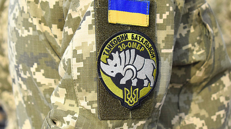 "Божою милістю": начальник Генштабу Муженко представив новий нарукавний знак 30-ї бригади