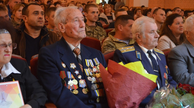Таксі "Пегас" з Біляївки  безкоштовно возить учасника бойових дій в його справах 