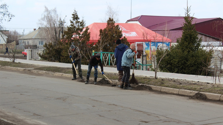 В селищі та селах громади розпочалися роботи з благоустрою територій