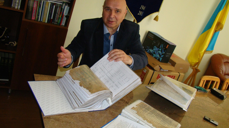 Віднайдений на Чортківщині архів УПА десятиліттями вартували... бджоли