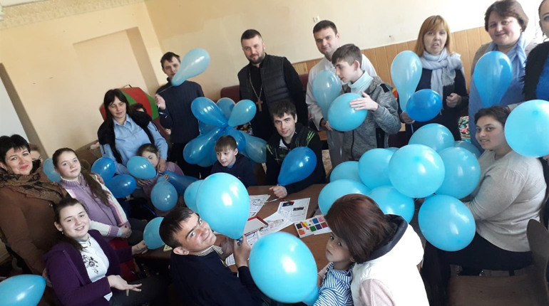 «Чортків у блакитному»: цьогоріч у місті відзначили день поширення інформації про аутизм вчетверте