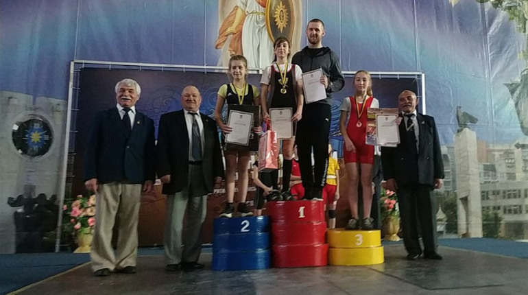 Не вистачило бала: результати наших важкоатлетів на чемпіонаті України