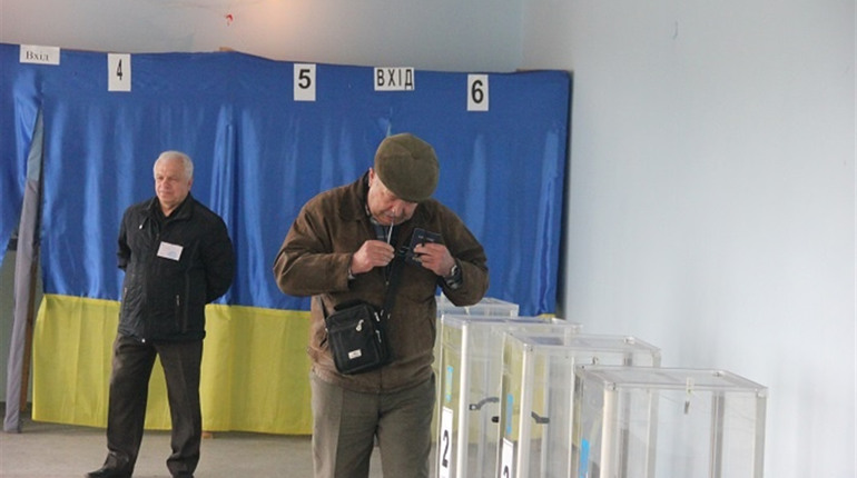 Про що у Калинівці говорили на виборчих дільницях 