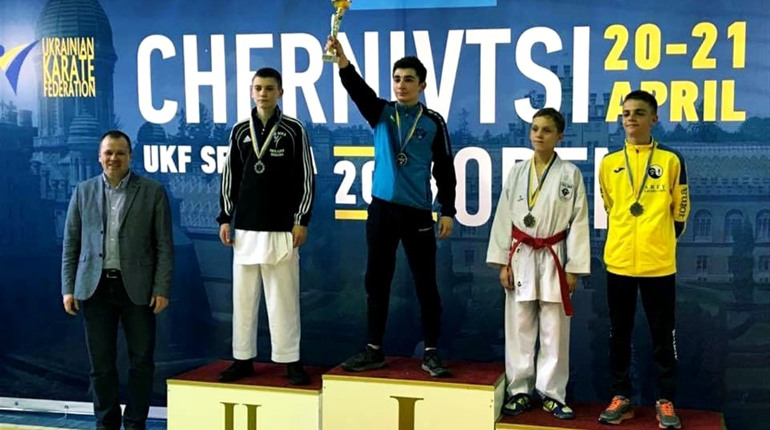 Новоградські каратисти стали чемпіонами на міжнародному турнірі CHERNIVTSI OPEN-2019