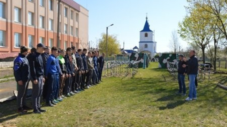 У Володимирецькому колегіумі для учнів 11 класів провели навчально-польові збори