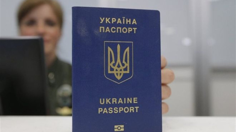 Уже з липня подорожчають послуги з оформлення українських та закордонних паспортів