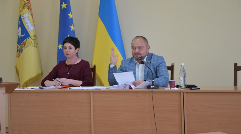 Біля собору Верховних Апостолів Петра і Павла міста Чорткова облаштують парковку для автомобілів