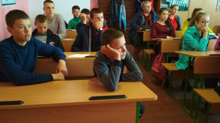 Обирати професію старшокласникам із сільської школи у Воронках допомагали психологи