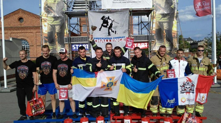 На міжнародних змаганнях у Польщі рятувальники з охорони Рівненської АЕС здобули золото