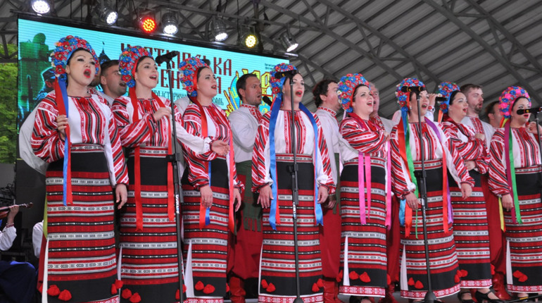 У фіналі фестивалю «Чортківська офензива» – вітання від Парубія, «Тріода» і хор імені Верьовки