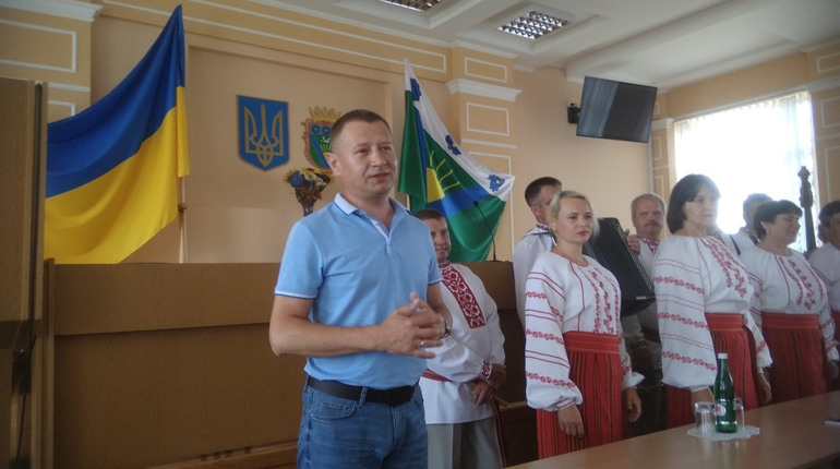 У Володимирці державних службовців району привітали із професійним святом 