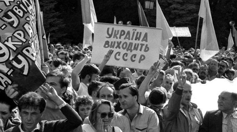 Іменинник, активісти та екс-чиновник: калинівчани згадують проголошення незалежності України