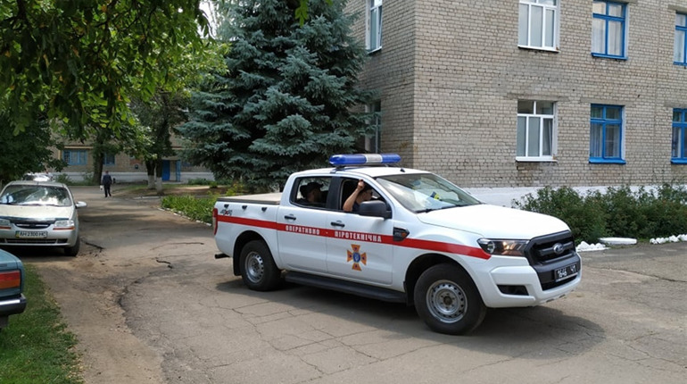 Поліція перевіряє інформацію про замінування 14 дільниць в Торецьку