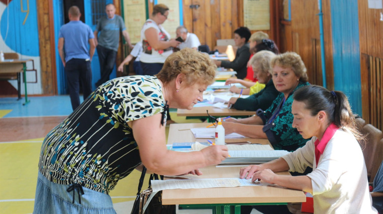 Явка виборців: всі дані по Україні та округу