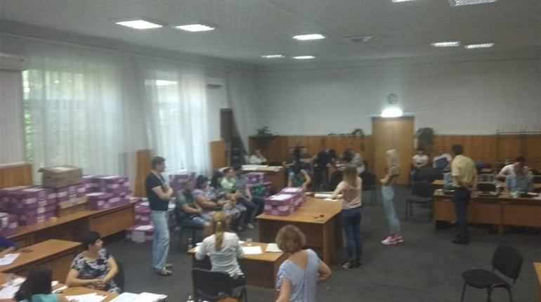 Окружна комісія 52 округу скасувала своє рішення про перерахунок протоколів ДВК