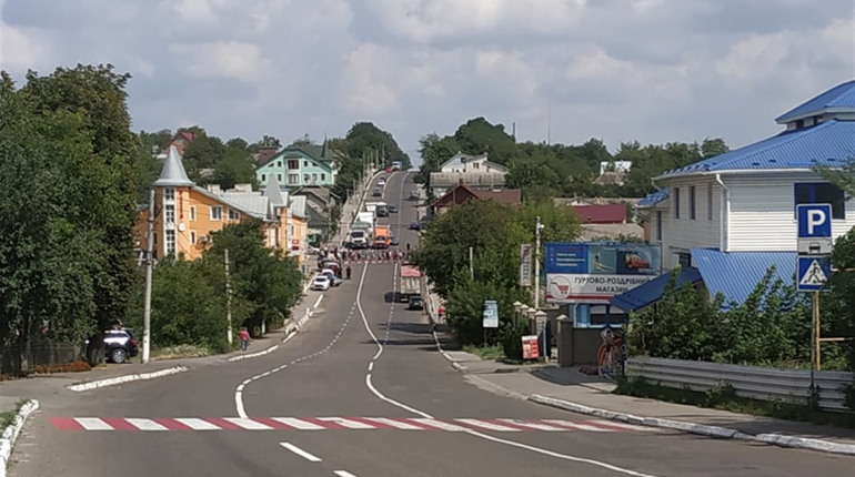На ремонти яких доріг Кіцманського району виділено кошти і оголошено тендери 