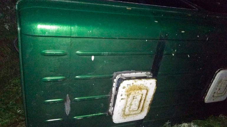 Житель Кіцманщини потрапив у ДТП в Магалі, мікроавтобус перекинувся