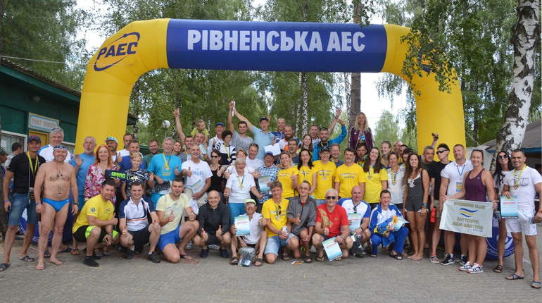 На VII Міжнародний турнір з плавання «Біле озеро» зібралось понад 200 плавців з усієї країни