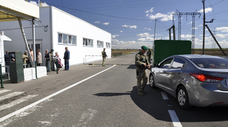 Більше мільйона українців перетнули лінію розмежування на Донбасі