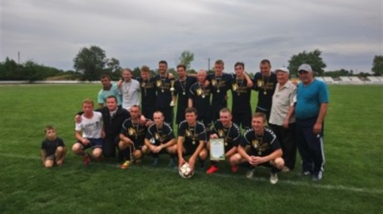 Трійка команд-лідерів фіналу футбольного кубку Кравченка виявилася дещо несподіваною