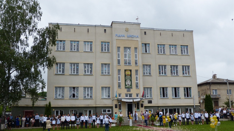 Чортківська гімназія імені Маркіяна Шашкевича - у ТОП-100 кращих шкіл України