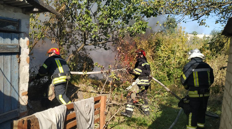 У Сватовому і Нижній Дуванці в один день сталися пожежі