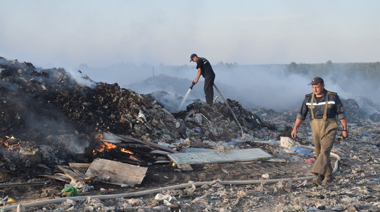 Підпал чи самозагоряння: знову горить полігон твердих побутових відходів