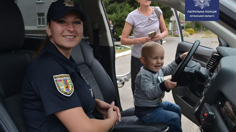 Профілактичне заняття з правил дорожнього руху провели патрульні