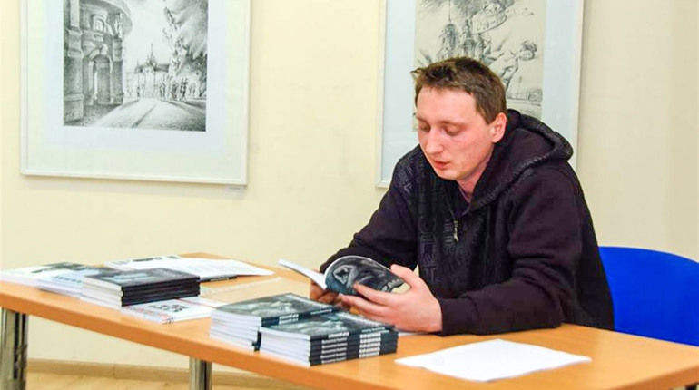 Десять написаних книг у 31 рік. Володимир Худенко — про улюблені жанри та свій творчий доробок