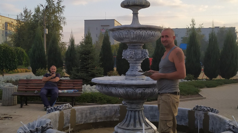 В Кураховому встановлюють фонтан