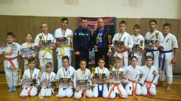 Скільки медалей привезли каратисти Первомайська з чемпіонату України 