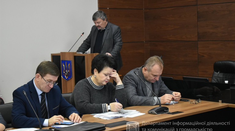 На апаратній нараді обговорювали стан підготовки до опалювального сезону