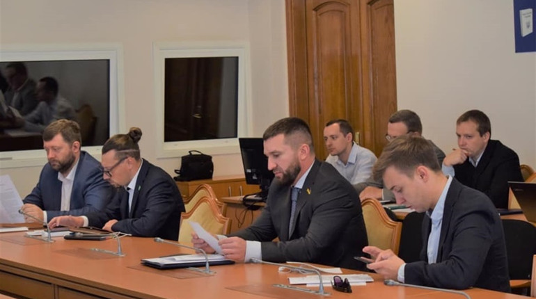 Перший місяць Зе-нардепа Володимира Іванова у Верховній Раді: робота в “турборежимі”