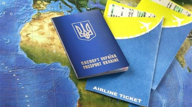 Пояснюємо на пальцях. Як оформити біометричний закордонний паспорт у Сарнах