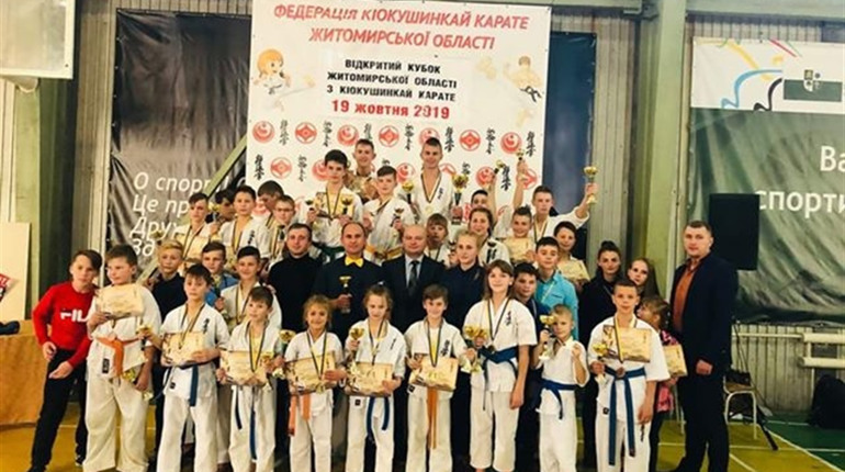 Новоградські каратисти здобули друге місце в області