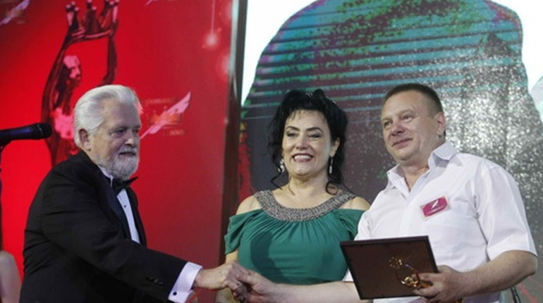 Хто з херсонців вигравав літературний конкурс «Коронація слова»