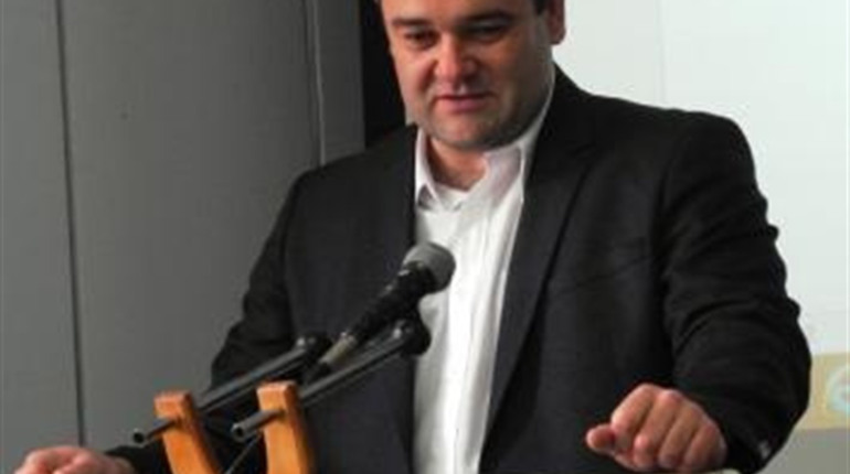 Олександр Слюсар написав заяву на звільнення з посади заступника мера