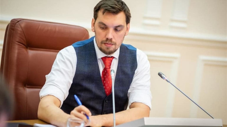 Підвищення зарплат освітянам будуть, але не такі, як хотілося - прем’єр