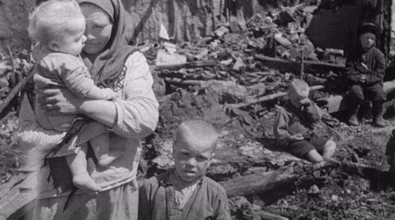 Дружини і діти місцевих "ворогів народу"